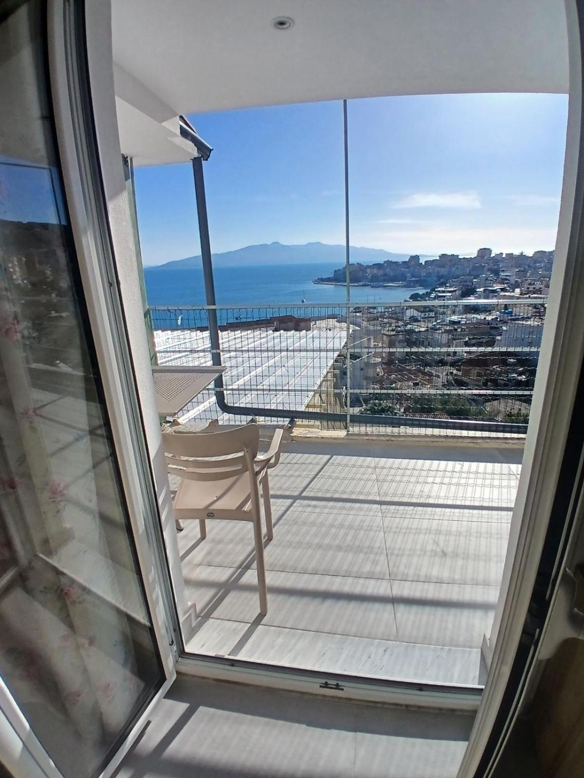 Blue Heaven Apartment Sarandë Exterior foto